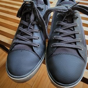 Original Penguin casual athletic shoes size 11
